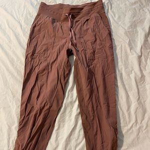 Lululemon Dance Studio Crop